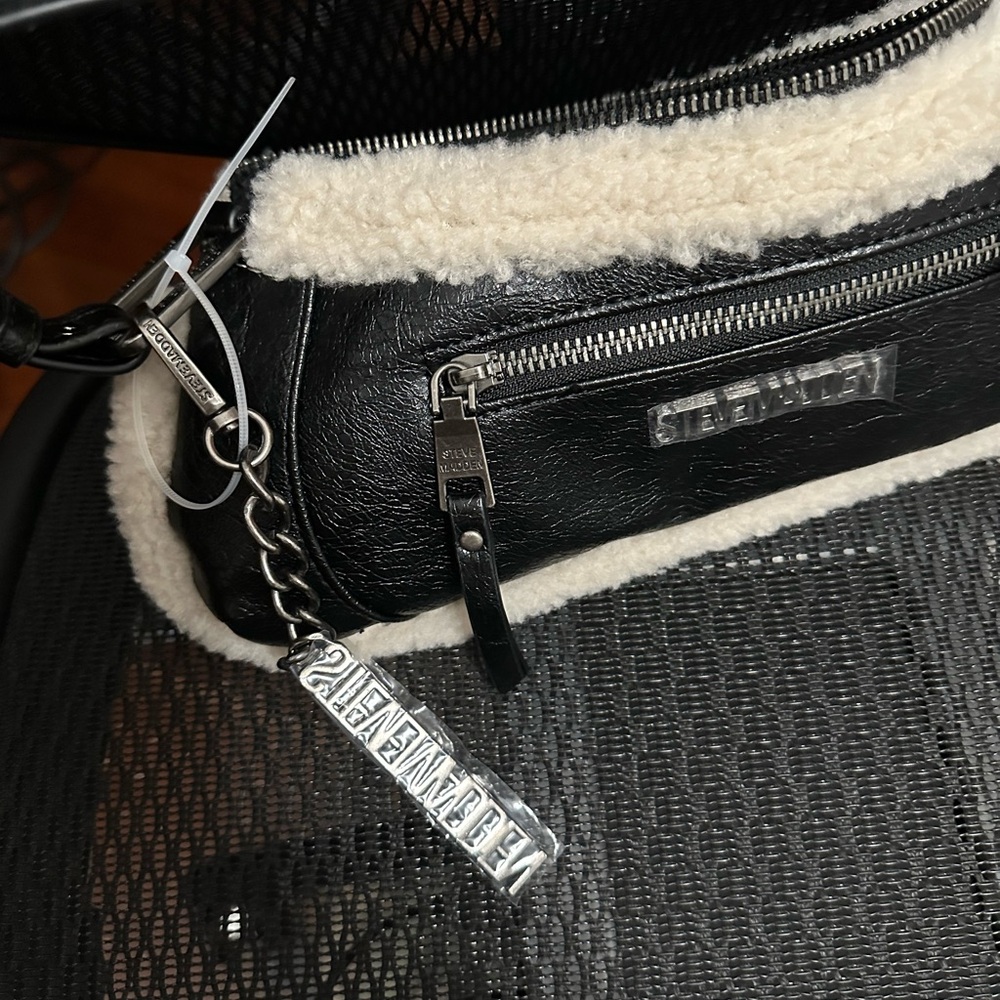 Steve Madden Black and Cream Shoulder Bag
